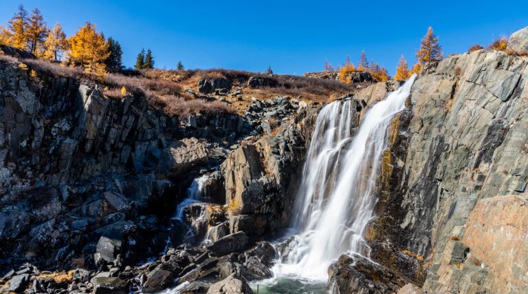 Baga Turgen waterfall